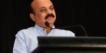 ಧಾರವಾಡದಲ್ಲಿ ಮುಸ್ಲಿಮರ ಅಂಗಡಿಗಳ ಮೇಲೆ ದಾಳಿ: ಹೆಚ್ಡಿಕೆ ಖಂಡನೆ‌