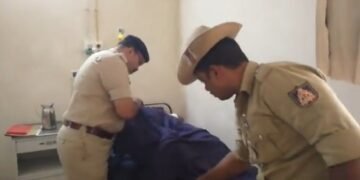 VIDEO: ಮಂಗಳೂರು ಪೊಲೀಸ್ ಅಧಿಕಾರಿಯ ಮಾನವೀಯತೆ